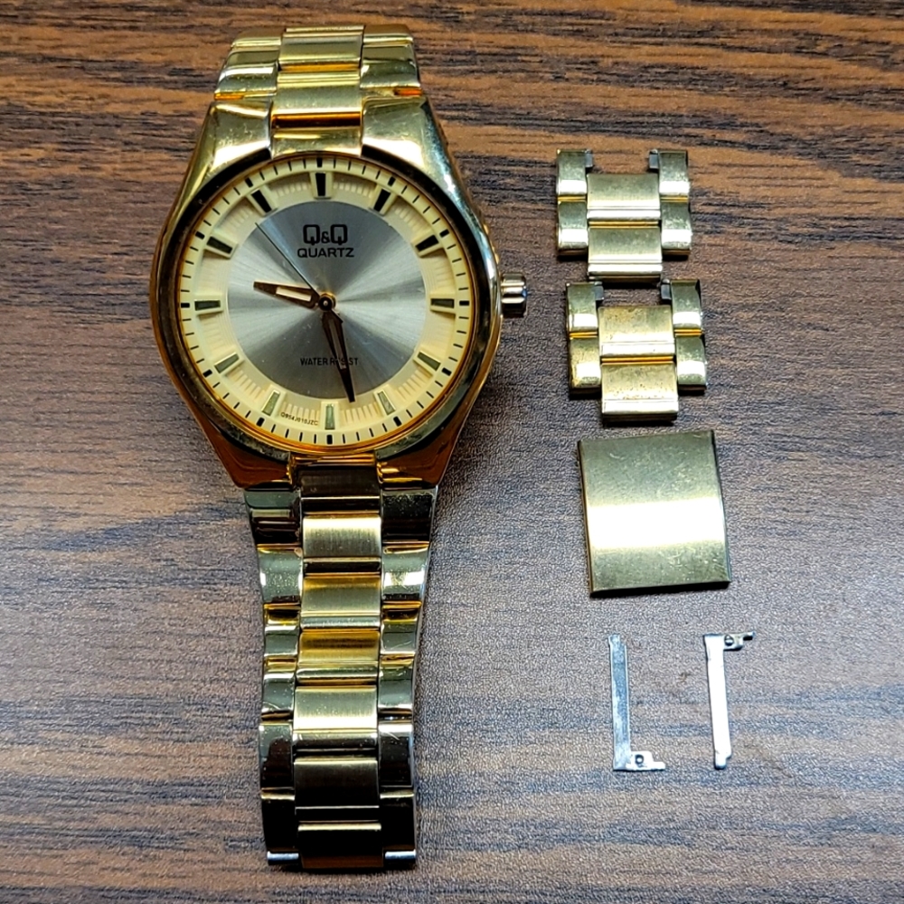 Q&Q Quartz Watch
